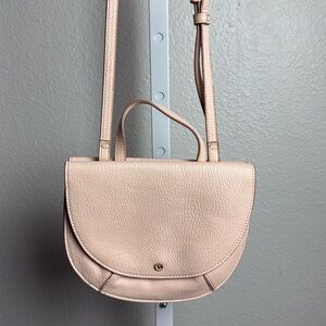 Lauren Conrad‎ Pink cream crossbody.